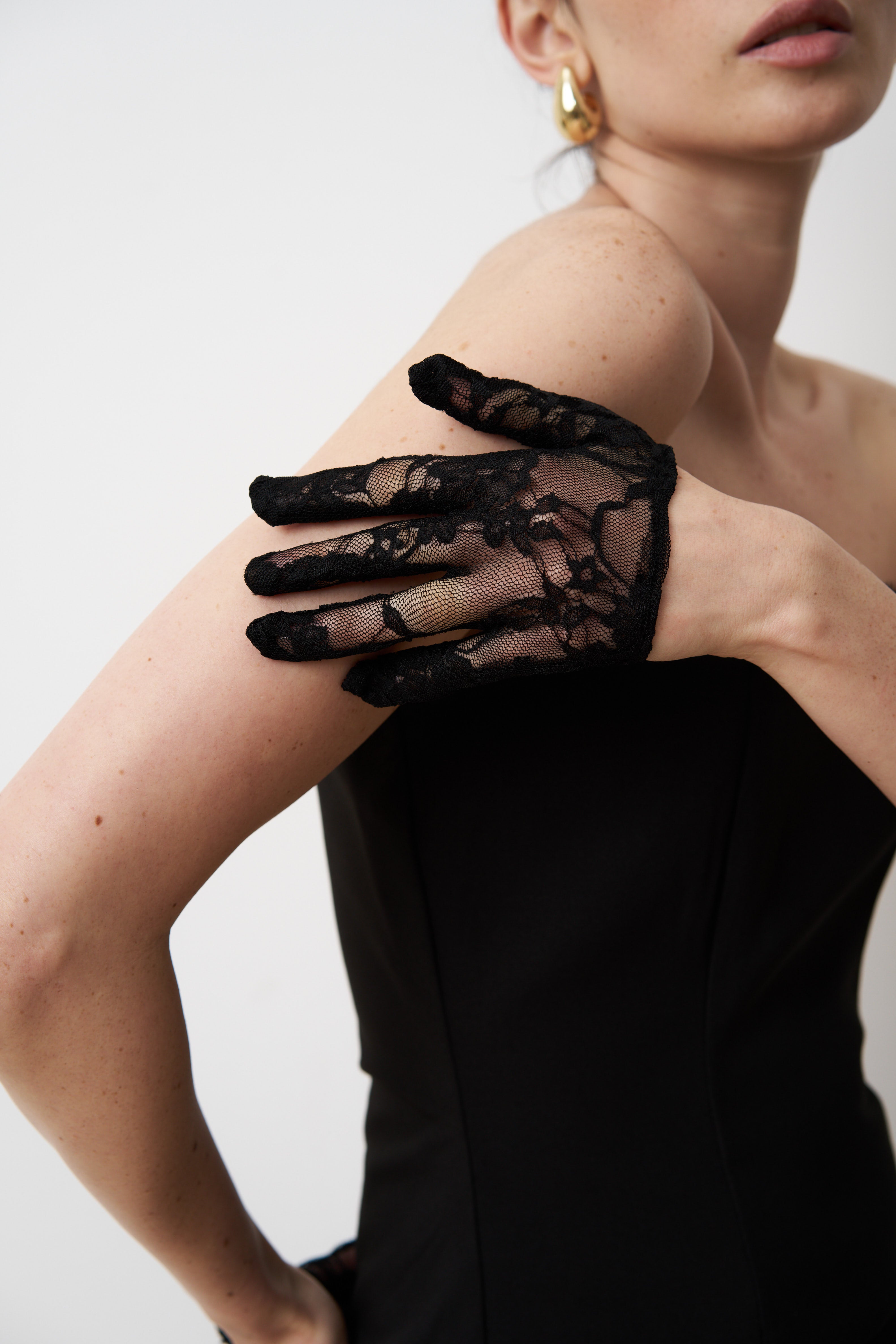 ELISE Contour lace gloves | AÏTHE