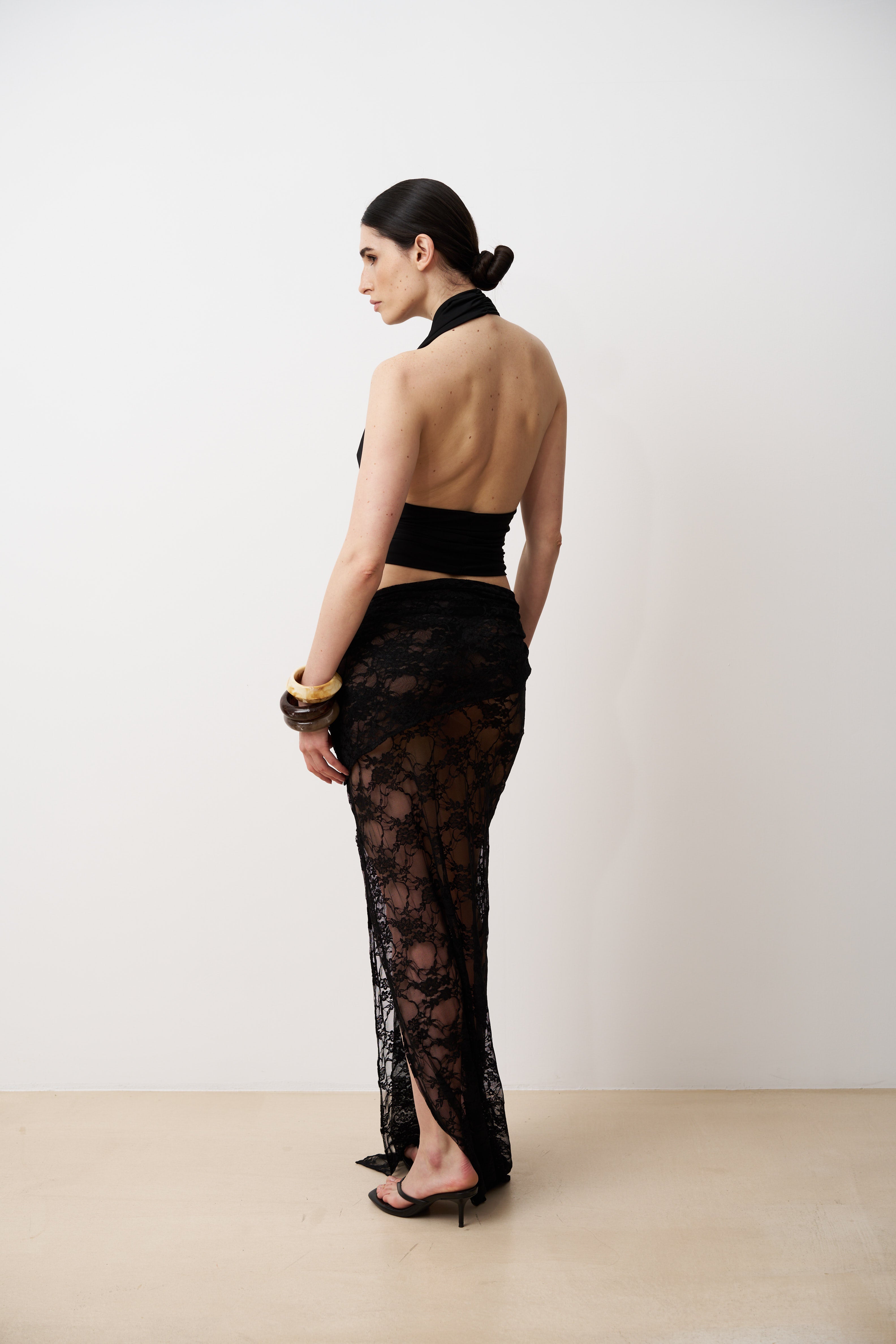 Jupe longue asymétrique en dentelle AMINA