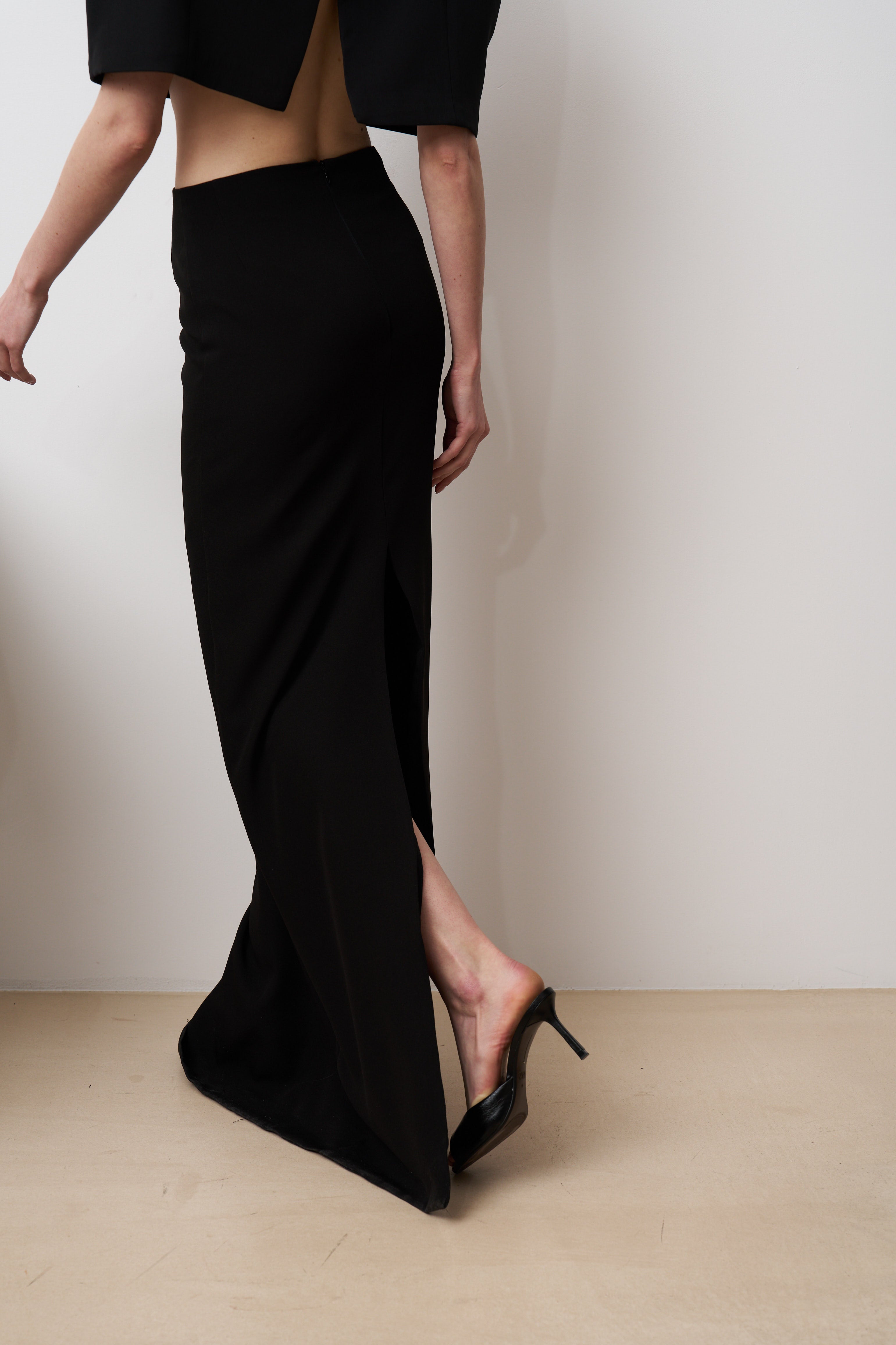 KAYA Column high slit maxi skirt